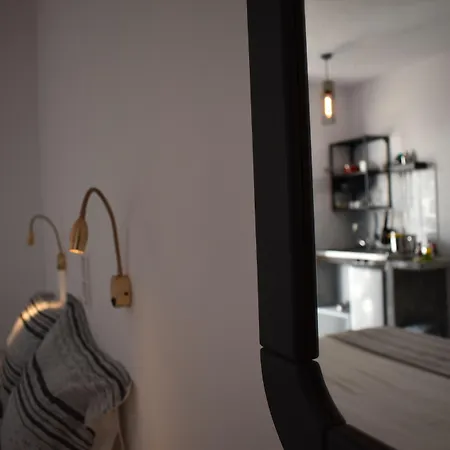 Diamantis Studios&apartments 酒店 米科利维亚