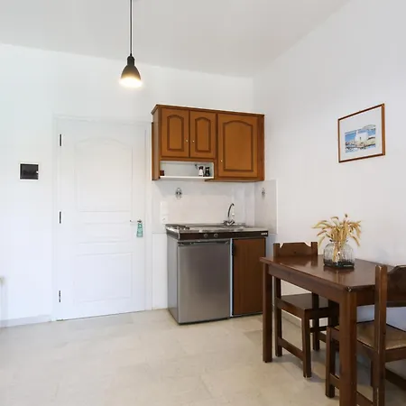 Diamantis Studios&apartments Otel 2*