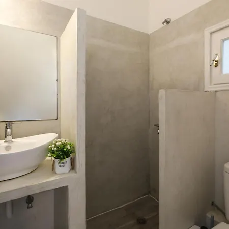 Diamantis Studios&apartments 酒店 米科利维亚